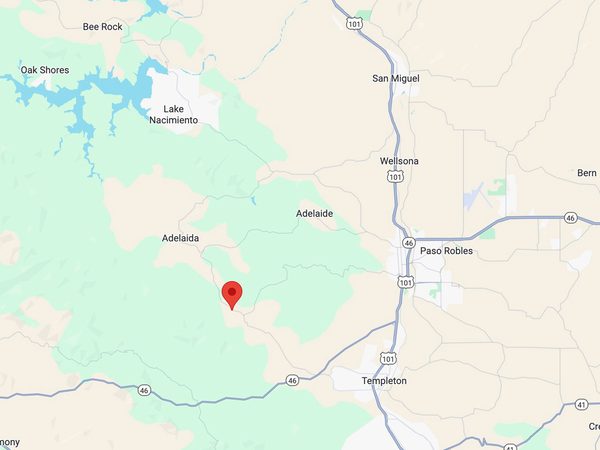 Map showing a red location pin in the Adelaida region west of Paso Robles and Templeton.